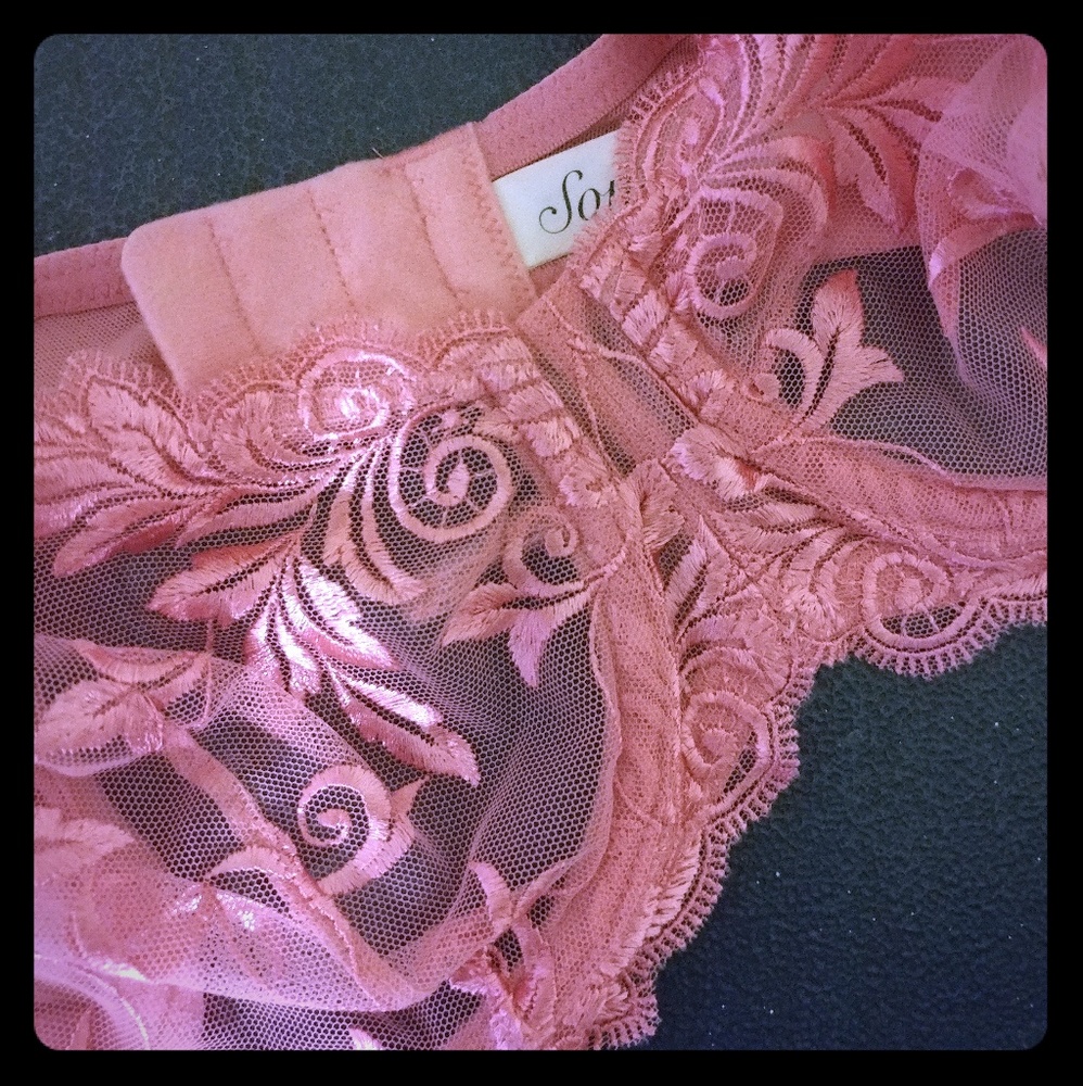 Soma; Sensuous Unlined Lace Bra; Peony Pink; Size 36C; Wired; Sheer